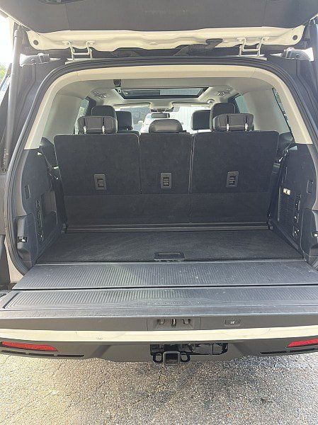 Used 2025 Ford Expedition Active AWD/4WD image 21