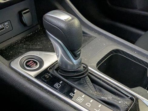 Used 2022 Nissan Sentra SV w/ Trunk Package image 10