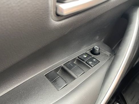 Used 2022 Toyota Corolla SE w/ Carpet Mat Package (TMS) FWD image 25