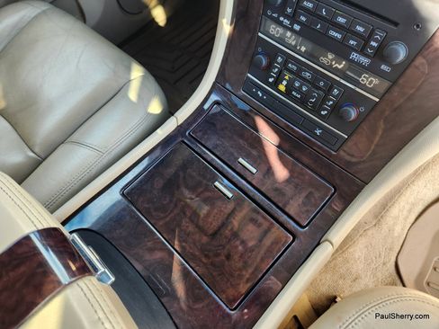 Used 2011 Cadillac Escalade ESV Premium image 48