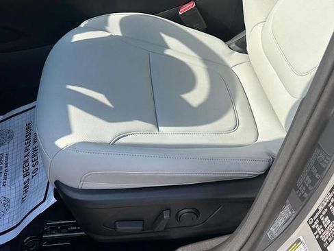 Used 2025 Hyundai Santa Cruz SEL image 7