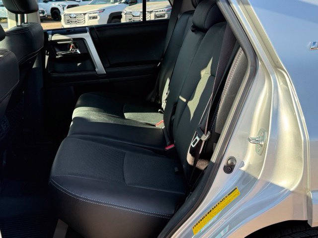 Used 2022 Toyota 4Runner Limited AWD/4WD image 15