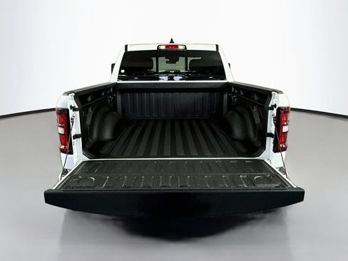 New 2026 RAM 1500 Express AWD/4WD image 16