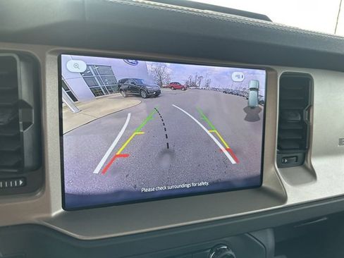 Used 2025 Ford Bronco Outer Banks image 42