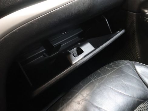 Used 2018 Dodge Journey Crossroad w/ Nav & Sun Group image 36