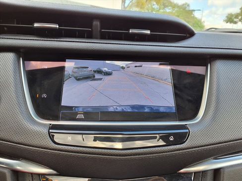 Used 2025 Cadillac XT5 Premium Luxury image 25