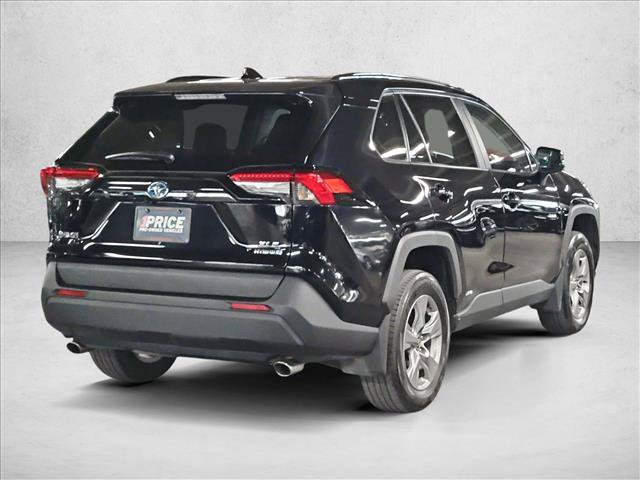 Used 2024 Toyota RAV4 XLE AWD/4WD image 5
