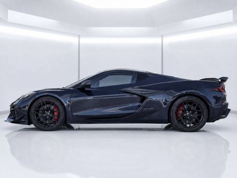 Used 2023 Chevrolet Corvette Z06 RWD image 6