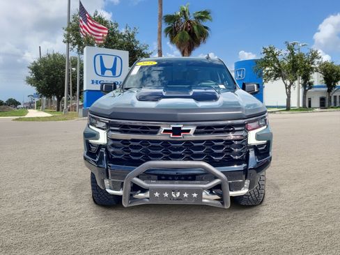 Used 2025 Chevrolet Silverado 1500 ZR2 w/ Technology Package AWD/4WD image 2