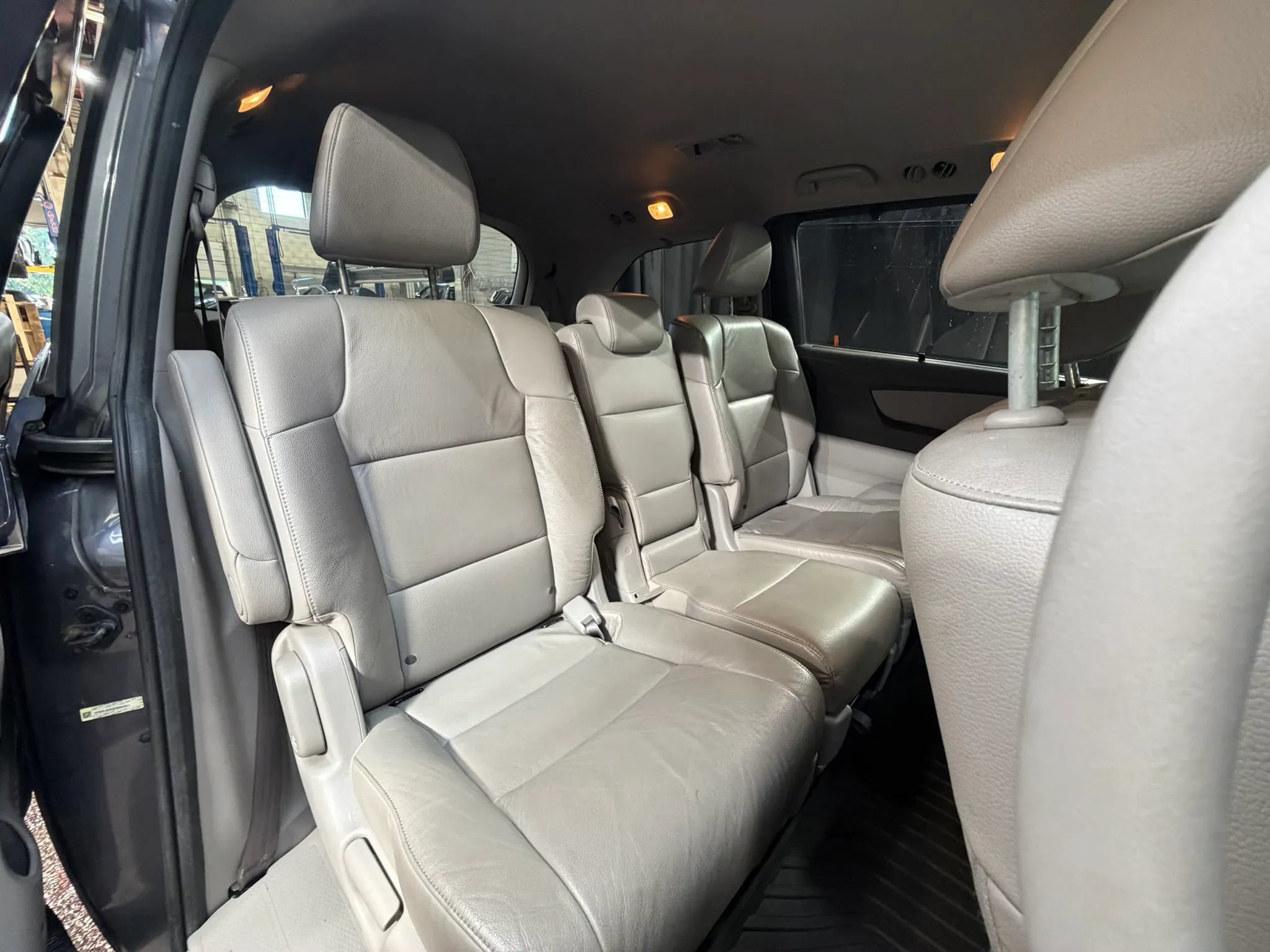 Used 2015 Honda Odyssey EX-L image 30