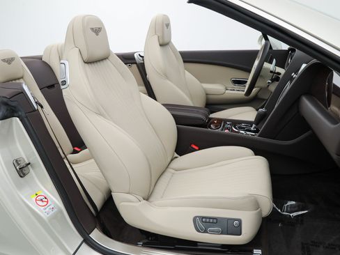 Used 2016 Bentley Continental GT AWD/4WD image 26