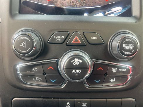 Used 2024 RAM 1500 Tradesman w/ Tradesman SXT Package AWD/4WD image 25
