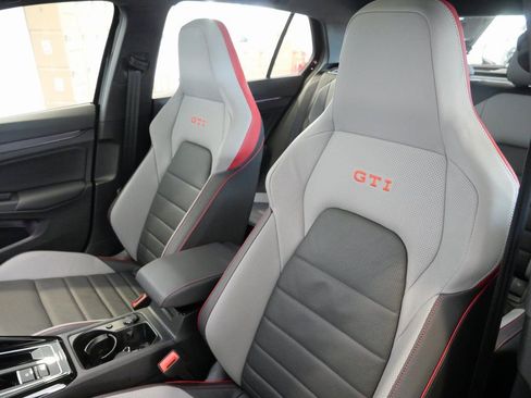 Used 2024 Volkswagen GTI Autobahn image 33