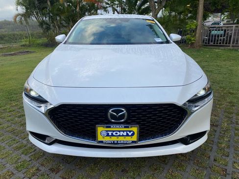 Used 2019 MAZDA MAZDA3 Sedan w/ Preferred Package FWD image 2