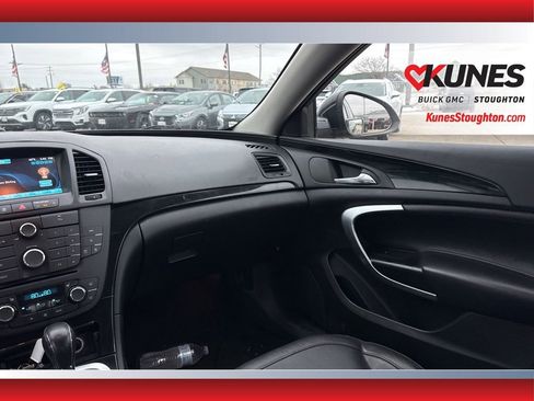 Used 2013 Buick Regal Premium image 35