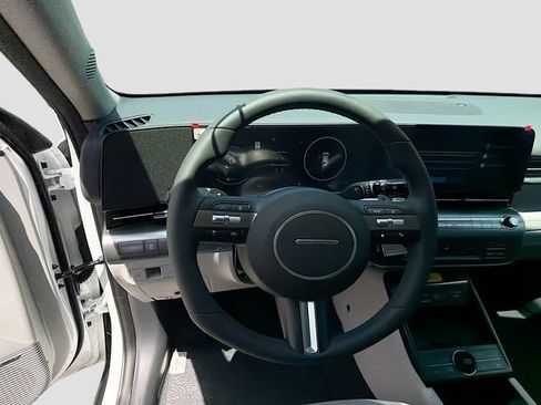 New 2026 Hyundai Kona Limited FWD image 11