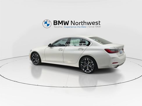 New 2026 BMW 330i xDrive Sedan w/ Premium Package AWD/4WD image 11
