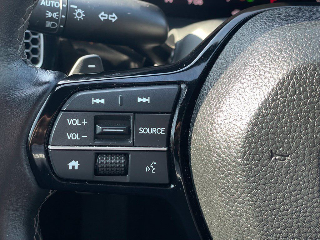 Used 2025 Honda Civic Sport image 15