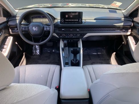 Used 2023 Honda Accord EX image 10