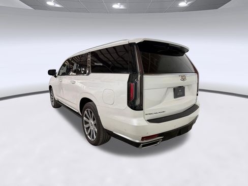 Certified 2024 Cadillac Escalade ESV Premium Luxury Platinum AWD/4WD image 2