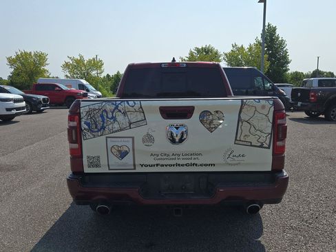 Used 2019 RAM 1500 Laramie w/ Sport Appearance Package AWD/4WD image 6