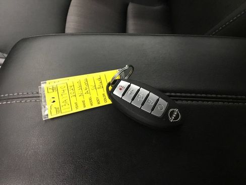 Used 2024 Nissan Altima 2.5 SV w/ SV Premium Package FWD image 23