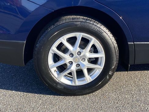 Used 2022 Chevrolet Equinox LS image 8