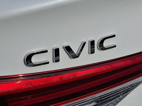 Used 2024 Honda Civic LX image 30