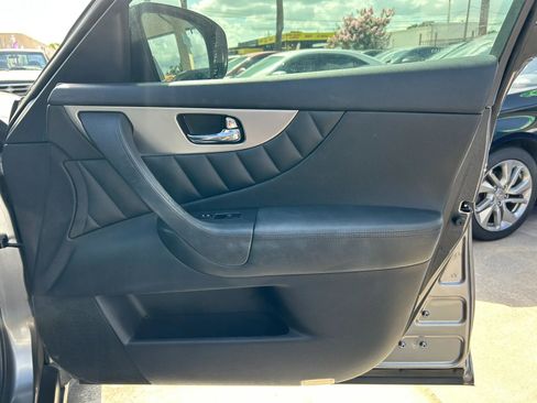 Used 2013 INFINITI FX37 AWD w/ Premium Pkg image 16