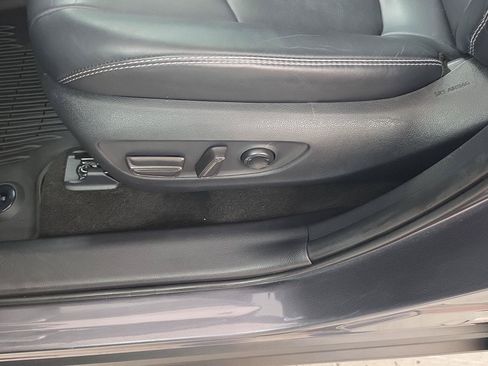 Used 2019 Toyota RAV4 XLE Premium w/ Cold Weather Package AWD/4WD image 14