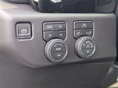 New 2026 Chevrolet Silverado 1500 LT Trail Boss w/ Convenience Package II image 15