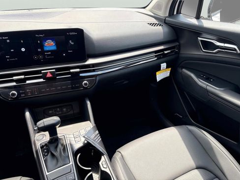 New 2026 Kia Sportage SX image 15
