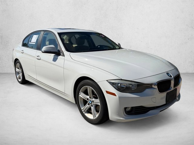 Used 2014 BMW 320i Sedan RWD image 3