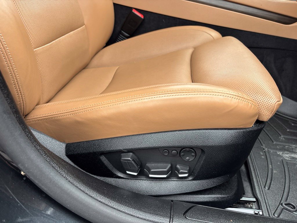 Used 2012 BMW 740i RWD image 36