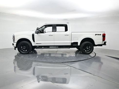 New 2026 Ford F250 Lariat w/ Black Appearance Package AWD/4WD image 8