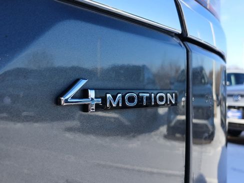 Used 2024 Volkswagen Atlas SE image 33