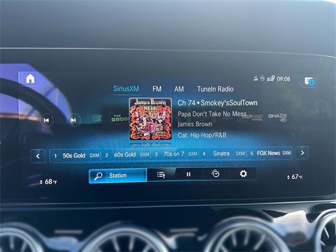 Used 2021 Mercedes-Benz E 450 4MATIC Cabriolet image 17