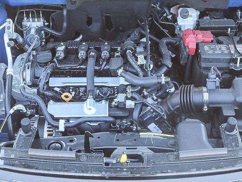 New 2025 Nissan Kicks Play S image 10