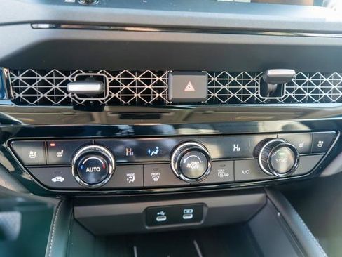 Used 2023 Honda Accord Touring image 32
