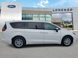 Used 2019 Chrysler Pacifica LX image 4