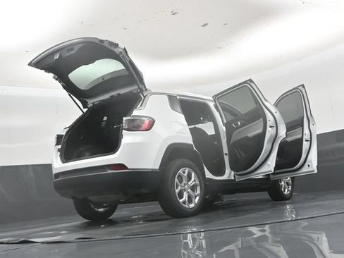 Used 2025 Jeep Compass Sport AWD/4WD image 53
