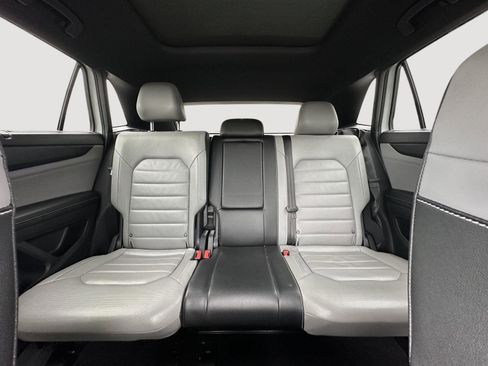 Used 2024 Volkswagen Atlas Cross Sport SEL R-Line image 13