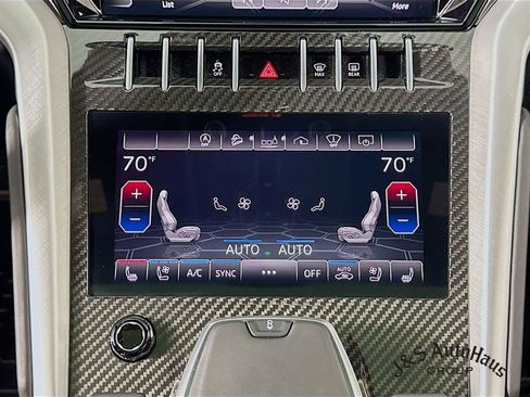 Used 2021 Lamborghini Urus AWD/4WD image 21