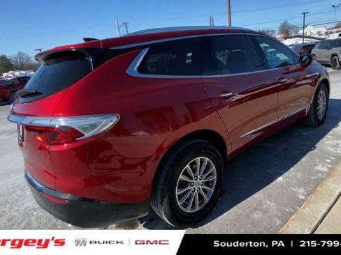 Certified 2023 Buick Enclave Essence image 10