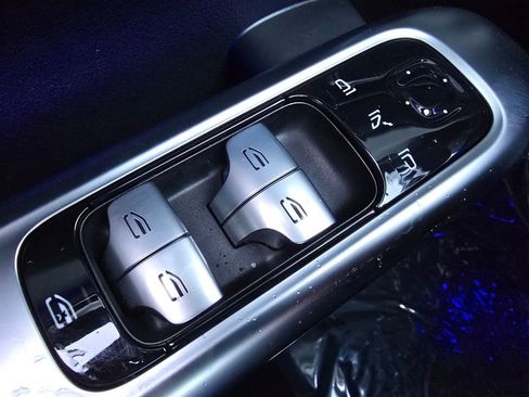 Certified 2025 Mercedes-Benz C 300 4MATIC Sedan image 26