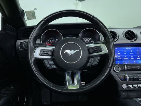 Used 2022 Ford Mustang Premium image 19