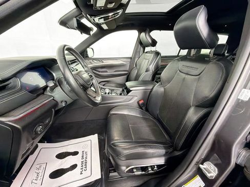 Used 2022 Jeep Grand Cherokee L Overland w/ Luxury Tech Group IV image 22