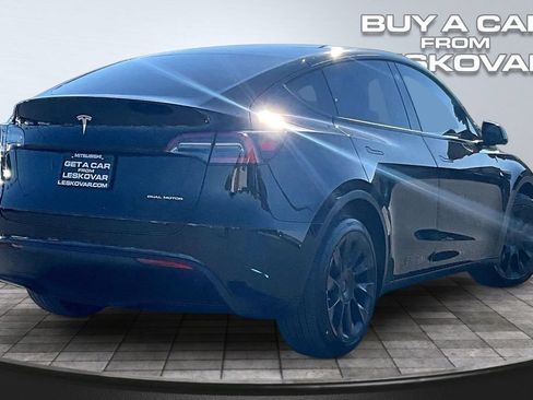 Used 2021 Tesla Model Y Long Range AWD/4WD image 13