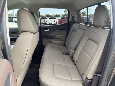 Certified 2019 GMC Canyon SLT w/ Driver Alert Package image 29