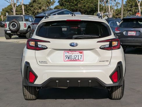 Certified 2025 Subaru Crosstrek 2.0i Premium image 7